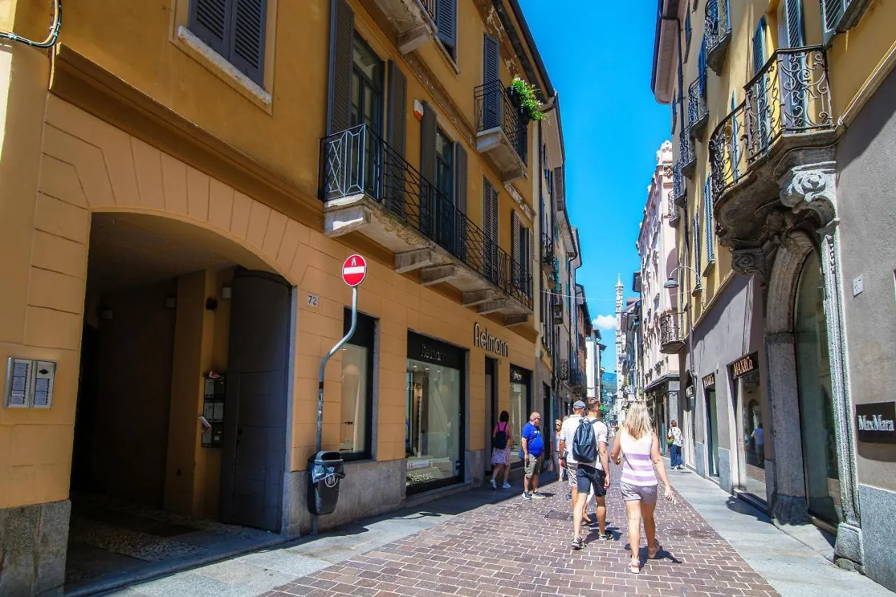 Sky Attic 72 - The House Of Travelers Apartment Como Italy