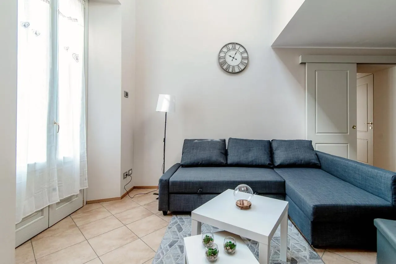 Sky Attic 72 - The House Of Travelers Apartment Como Italy