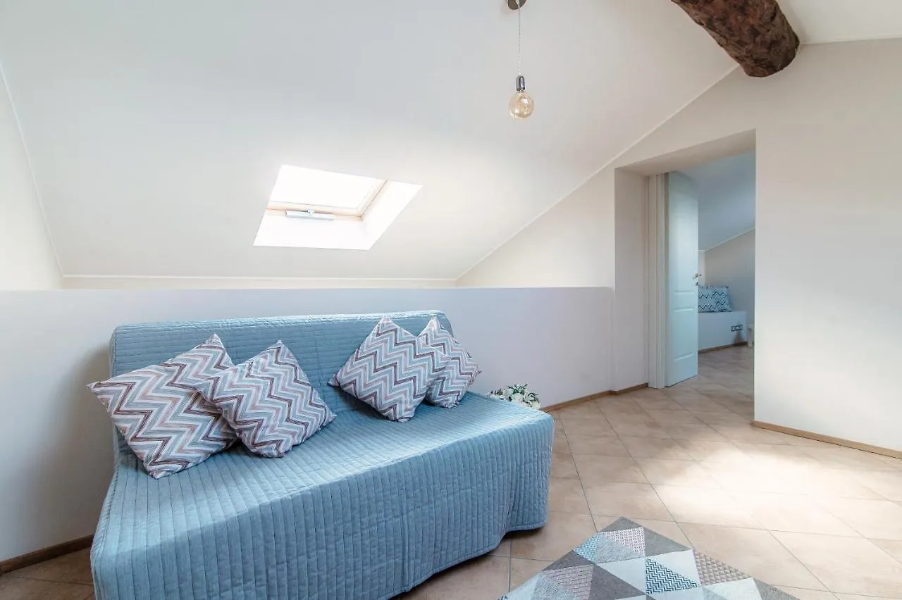 Sky Attic 72 - The House Of Travelers Apartment Como 0*,  Italy
