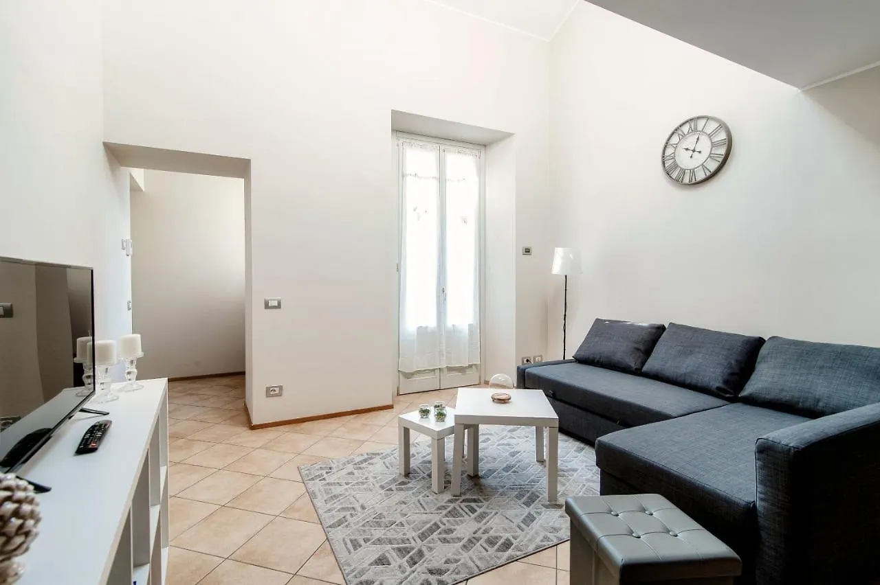 Sky Attic 72 - The House Of Travelers Apartment Como 0*,  Italy