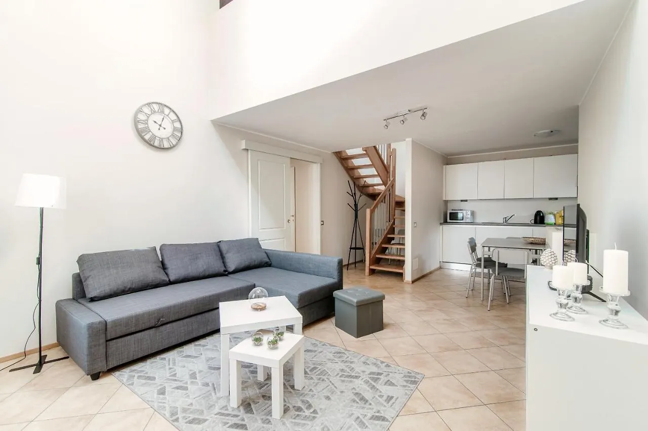 Sky Attic 72 - The House Of Travelers Apartment Como Italy